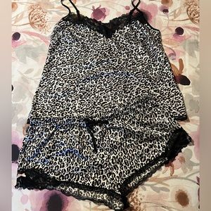 BRAND NEW WITH TAGS VICTORIA SECRET SHORTY LOUNGE SET